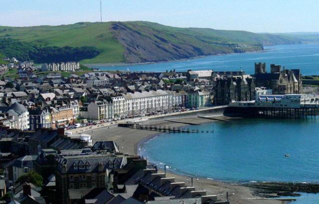 Spacious Luxury Escape With Sea Views And Pet Friendly At Clarach Bay Aberystwyth Zewnętrze zdjęcie